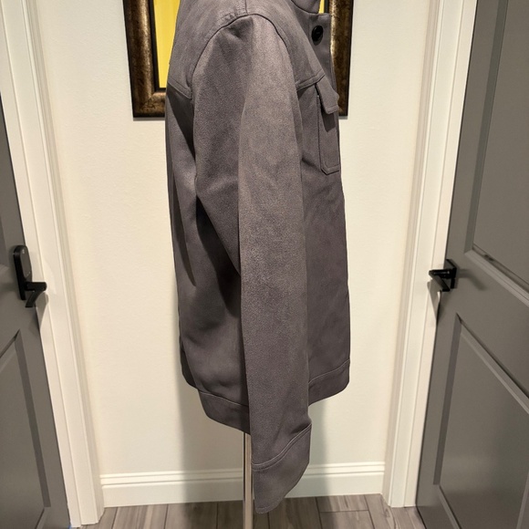 Mens Trucker Jacket in Super Soft Suede Grey Size Large NWT - Picture 2 of 4